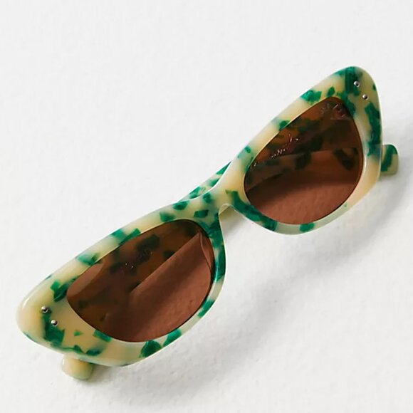 Astrid Polarized Sunglasses NWOT - Picture 2 of 2